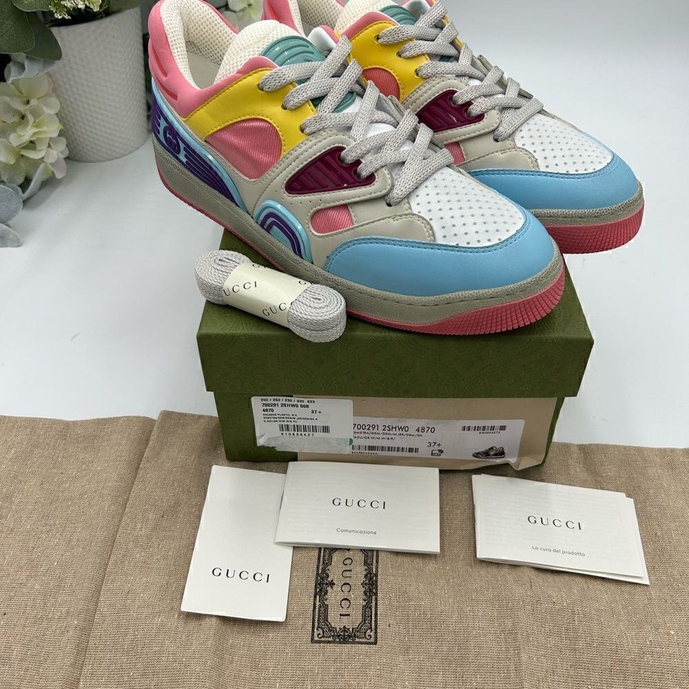 Women’s Gucci basket low top sneakers size 37.5 made in Italy. - Picture 2 of 8